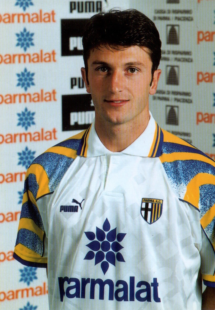 Áo sơ mi Parma của Minotti, 1995/96 - CharityStars
