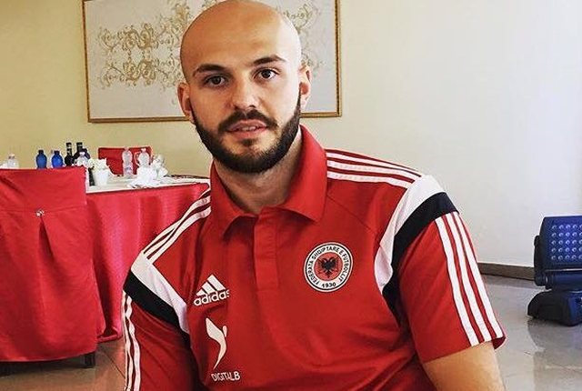 Official/ Arlind Ajeti is introduced to the Serie C team - SPORT