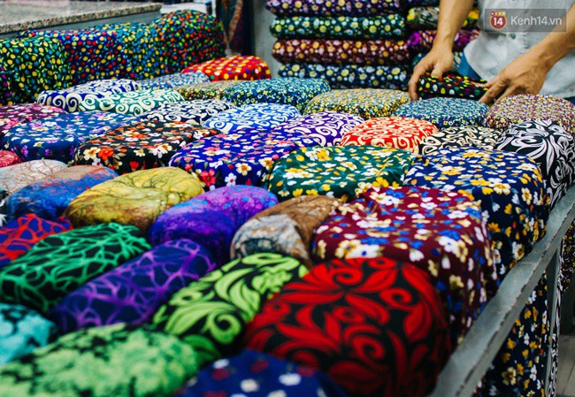 thăm chợ Soái Kình Lâm - Chợ vải lâu đời và nhộn nhịp nhất ở Sài Gòn