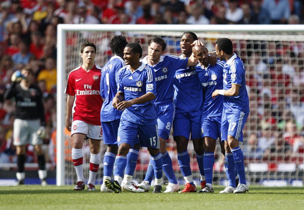 Những khoảnh khắc mang tính biểu tượng nhất từ Arsenal Vs Chelsea: The London Feud