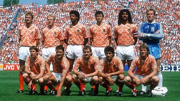 Đội hình vĩ đại nhất của Hà Lan trong lịch sử EURO